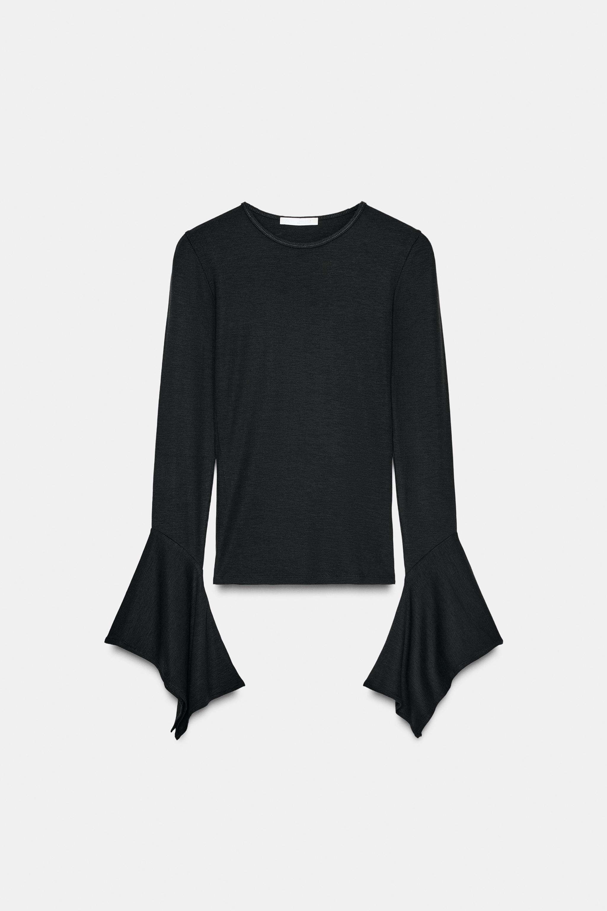 RUFFLED SLEEVE T-SHIRT